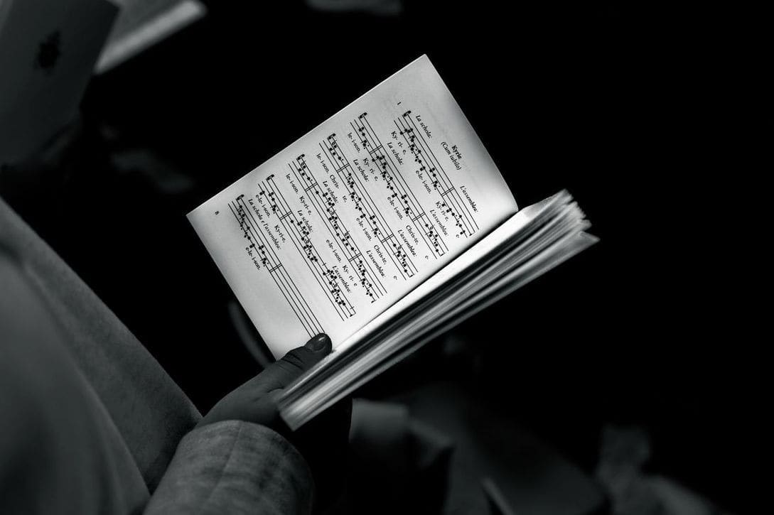 Wie regelmässiges Üben den Fortschritt im Musikunterricht unterstützt
